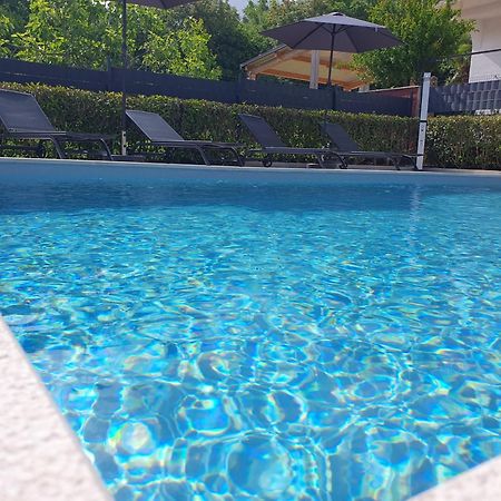 Apartmani Melanie Πόρετς Εξωτερικό φωτογραφία