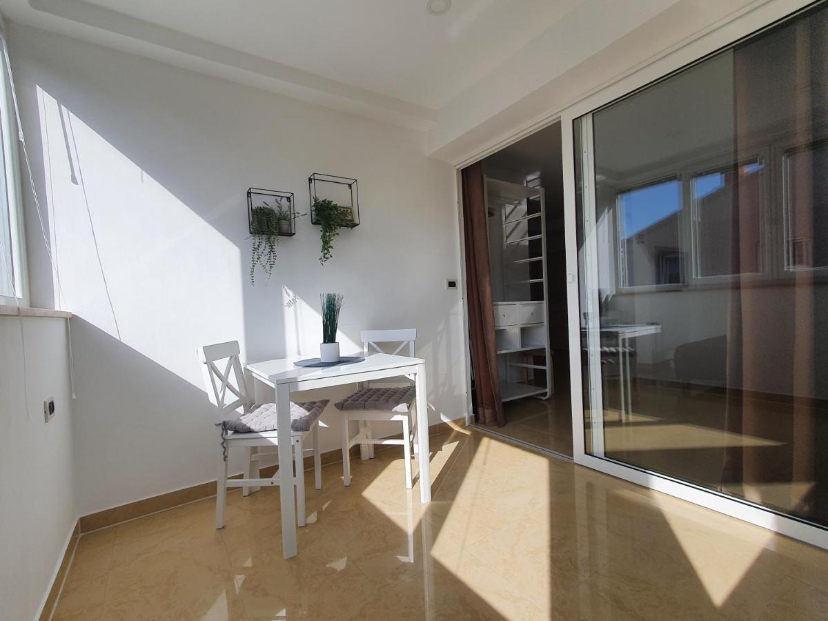 Apartmani Melanie Πόρετς Εξωτερικό φωτογραφία