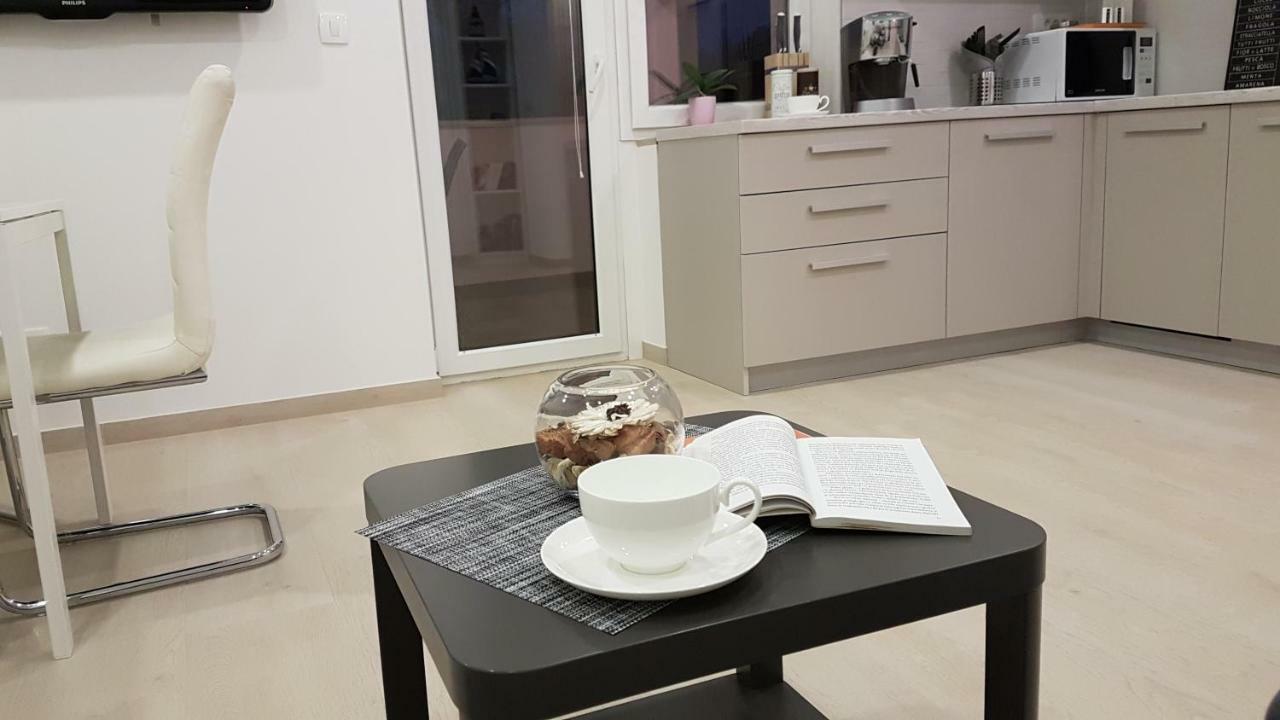 Apartmani Melanie Πόρετς Εξωτερικό φωτογραφία